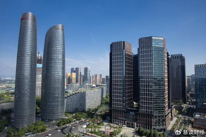 剑峰,经营范围为以自有资金从事投资活动,自有资金投资的资产管理服务